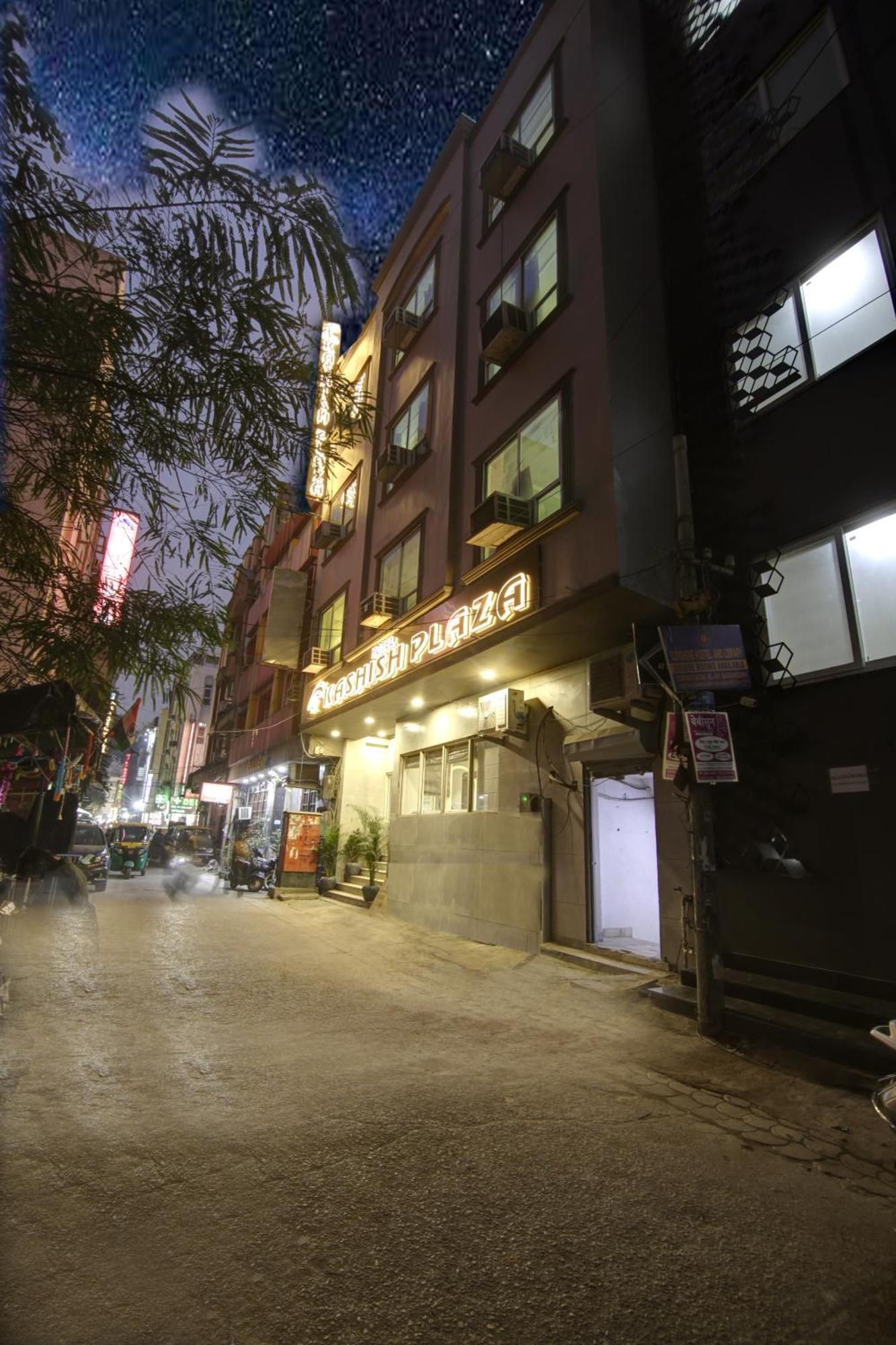 Hotel Kashish Plaza - 5 Mins From Metro Station Delhi  Exterior photo